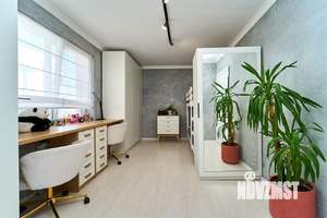 Дом 224м², 3-этажный, участок 3 сот.  