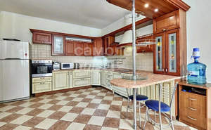 Дом 333м&sup2;, 3-этажный, участок 8 сот.  