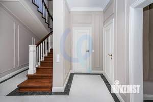 Дом 261м², 2-этажный, участок 9 сот.  