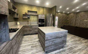 Дом 280м², 3-этажный, участок 3 сот.  