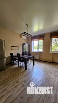 Дом 125м&sup2;, 2-этажный, участок 3 сот.  