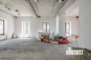 Дом 670м&sup2;, 3-этажный, участок 9 сот.  