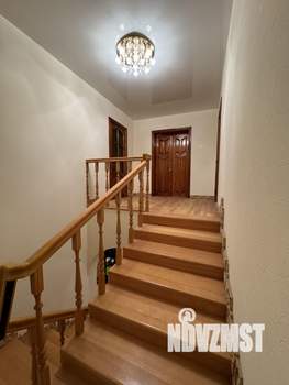 Дом 193м&sup2;, 2-этажный, участок 4 сот.  