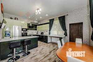 Дом 231м², 2-этажный, участок 4 сот.  