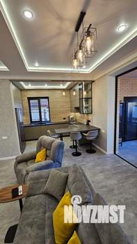 Дом 241м&sup2;, 3-этажный, участок 4 сот.  