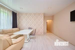 Дом 200м², 2-этажный, участок 6 сот.  