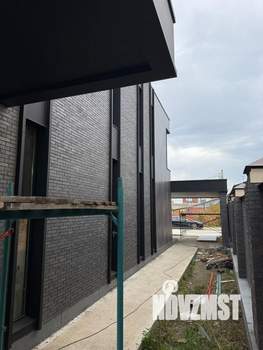 Дом 300м&sup2;, 2-этажный, участок 6 сот.  