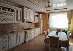 Дом 281м², 3-этажный, участок 8 сот.  