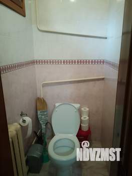 Дом 135м&sup2;, 2-этажный, участок 4 сот.  