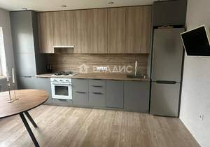 Дом 97м&sup2;, 2-этажный, участок 3 сот.  