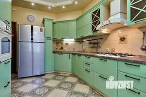 Дом 176м&sup2;, 2-этажный, участок 8 сот.  