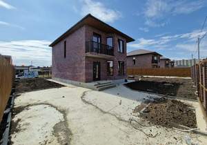 Дом 168м&sup2;, 2-этажный, участок 6 сот.  