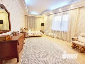 Дом 393м&sup2;, 3-этажный, участок 5 сот.  