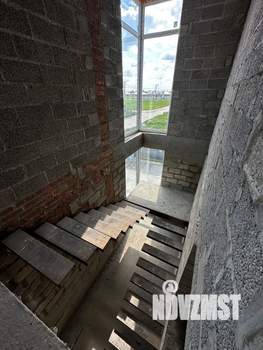 Дом 220м&sup2;, 2-этажный, участок 4 сот.  