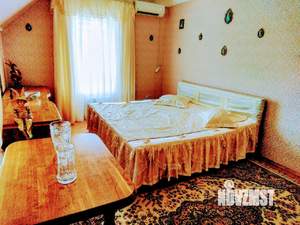 Дом 128м&sup2;, 2-этажный, участок 4 сот.  