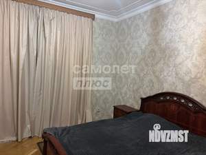 Дом 250м&sup2;, 2-этажный, участок 4 сот.  