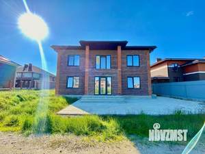 Дом 327м&sup2;, 2-этажный, участок 6 сот.  