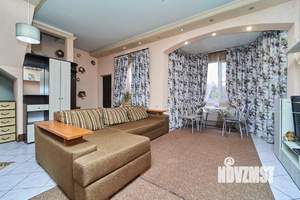 Дом 205м&sup2;, 2-этажный, участок 4 сот.  