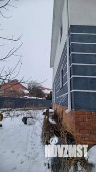 Дом 327м&sup2;, 3-этажный, участок 8 сот.  