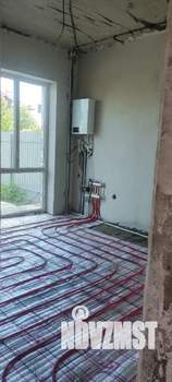 Дом 84м&sup2;, 2-этажный, участок 3 сот.  