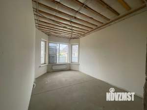 Дом 100м&sup2;, 2-этажный, участок 3 сот.  