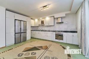 Дом 339м&sup2;, 2-этажный, участок 9 сот.  