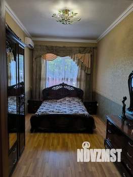 Дом 290м&sup2;, 2-этажный, участок 4 сот.  