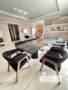 Дом 389м², 3-этажный, участок 7 сот.  