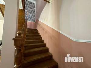Дом 216м², 2-этажный, участок 10 сот.  