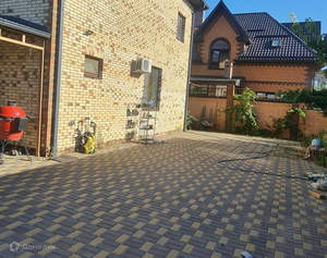 Дом 175м&sup2;, 2-этажный, участок 4 сот.  