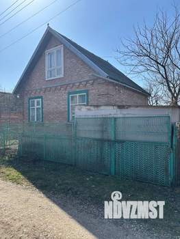 Дом 30м&sup2;, 2-этажный, участок 4 сот.  