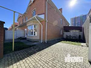 Таунхаус 150м², 3-этажный, участок 2 сот.  