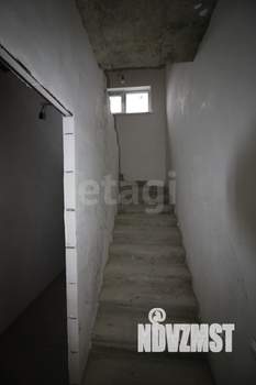 Дом 187м&sup2;, 2-этажный, участок 4 сот.  