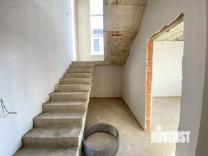 Дом 150м&sup2;, 2-этажный, участок 4 сот.  