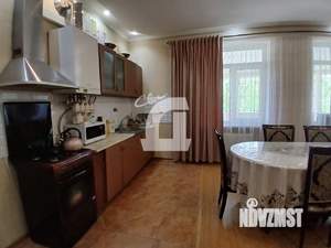 Дом 320м², 2-этажный, участок 8 сот.  