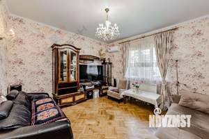 Дом 209м², 2-этажный, участок 6 сот.  