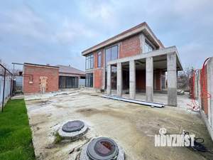 Дом 230м&sup2;, 2-этажный, участок 6 сот.  