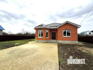 Коттедж 112м&sup2;, 1-этажный, участок 6 сот.  