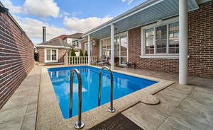 Дом 200м&sup2;, 1-этажный, участок 6 сот.  