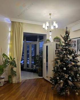 Дом 185м&sup2;, 2-этажный, участок 10 сот.  