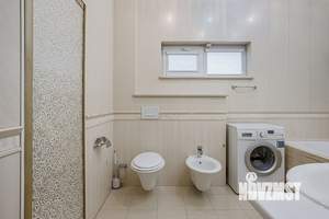 Дом 240м², 2-этажный, участок 3 сот.  