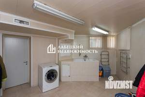 Дом 521м&sup2;, 2-этажный, участок 800 сот.  