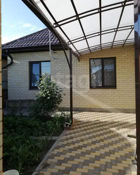 Дом 137м&sup2;, 2-этажный, участок 3 сот.  