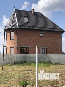 Дом 283м², 3-этажный, участок 8 сот.  