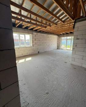 Дом 180м&sup2;, 1-этажный, участок 7 сот.  