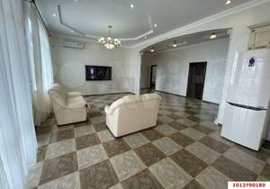 Дом 306м&sup2;, 2-этажный, участок 9 сот.  