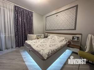 Дом 98м&sup2;, 2-этажный, участок 3 сот.  