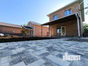 Дом 140м&sup2;, 2-этажный, участок 4 сот.  