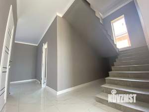 Дом 137м&sup2;, 2-этажный, участок 4 сот.  