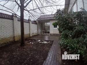 Дом 291м&sup2;, 2-этажный, участок 8 сот.  